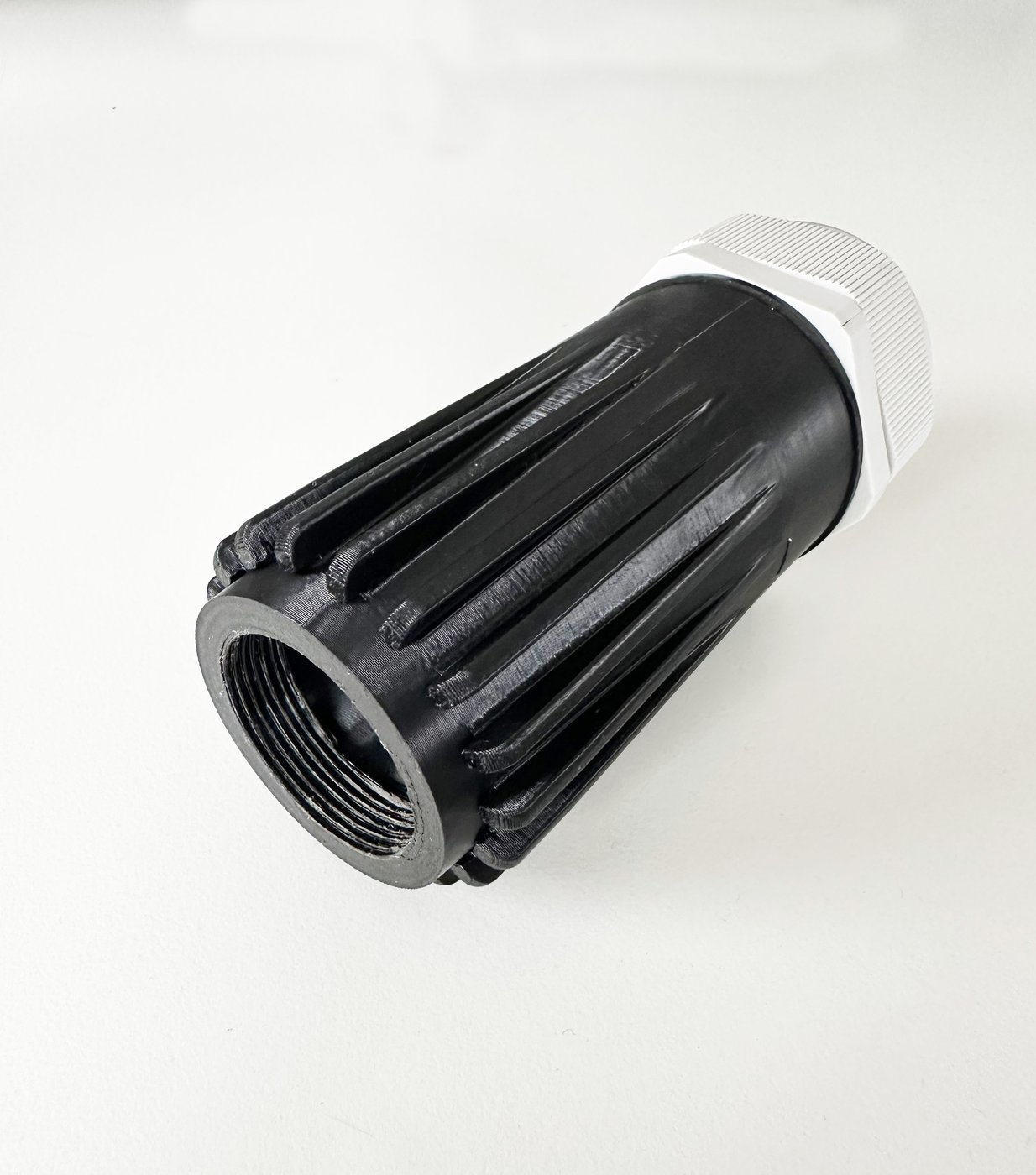 Gedruckter Adapter mit Kabel
